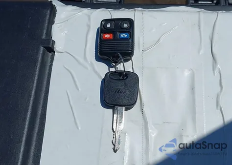 2002 Ford Focus Se/Ztw из США, поврежденный, VIN 1FAFP36372W105309